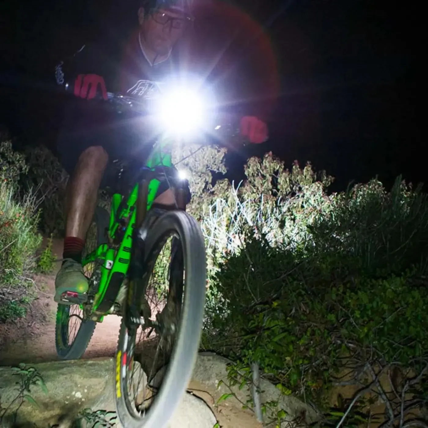 NiteRider Pro 2200 RaceFront Bike Light - 4 Cell - Image 4