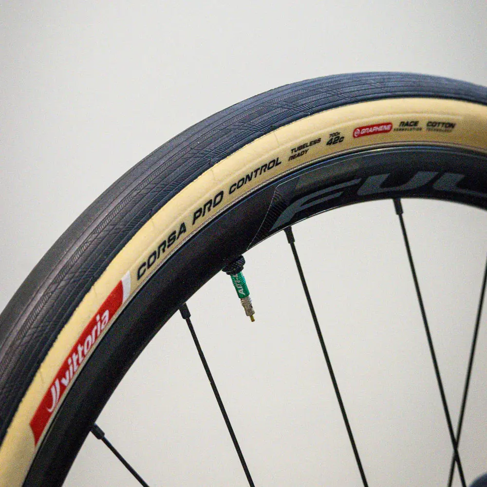 Vittoria Corsa Pro Control TLR Tire - Image 5